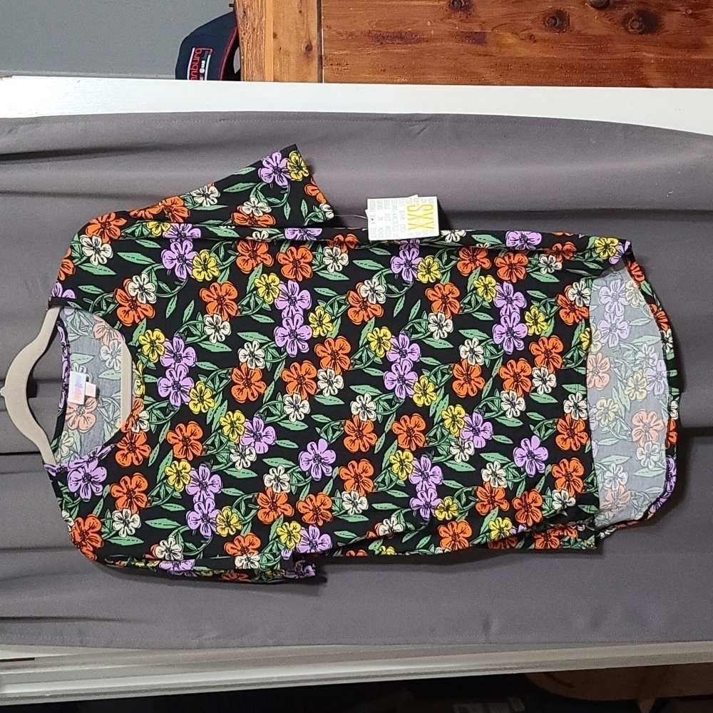 NWT LuLaRoe "Irma" Womens Shirt Floral High/Low Hem Colorful‎ Size XXS